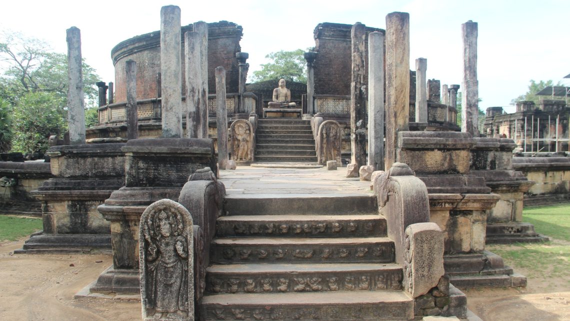 Visiter Polonnaruwa à vélo