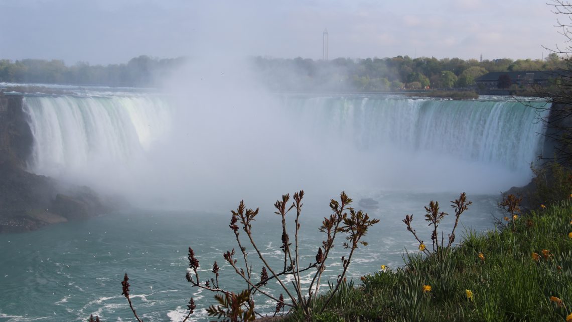 Les chutes du Niagara depuis Toronto
